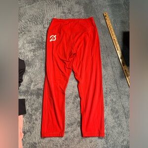 Peloton medium leggings red/orange